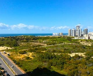 תיעוד בעדשת המצלמה: המהפך המצמרר של עתודת הקרקע האחרונה בבת ים