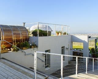 הבית בסלעית: קריאייטיב זה שם המשחק