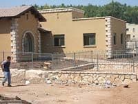 המפעל הצפוני של  ''אקרשטיין תעשיות'' בפארק תעשיה צח''ר מספק פתרונות בנייה איכותיים וחדישים להרחבות הקהילתיות בקיבוצים